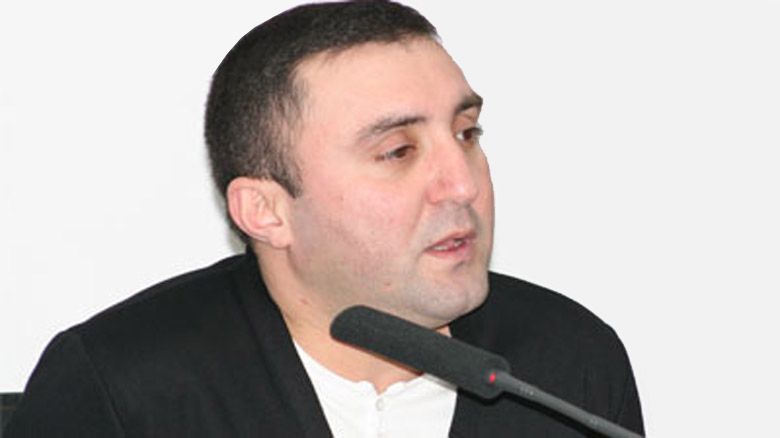 37 yaşını qeyd edən rejissor qonaqlara sürpriz etdi